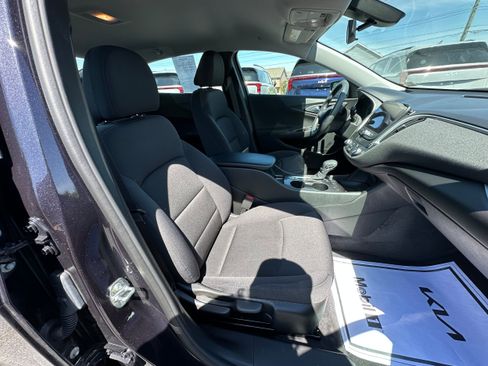 Used 2022 Chevrolet Malibu LS FWD image 15