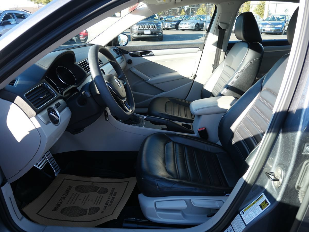 Used 2016 Volkswagen Passat 1.8T S FWD image 10