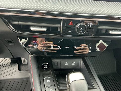 Certified 2025 Nissan Kicks SR w/ SR Premium Package image 19