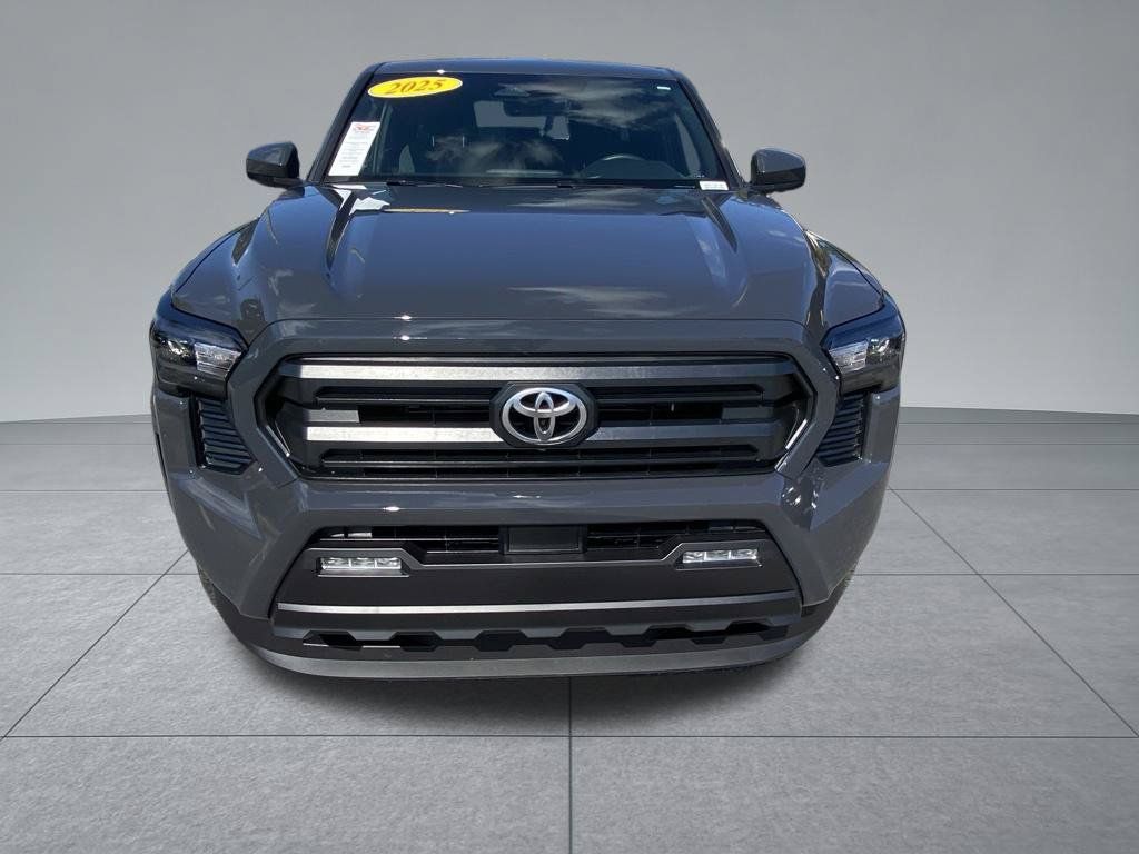 Used 2025 Toyota Tacoma SR5 RWD image 18
