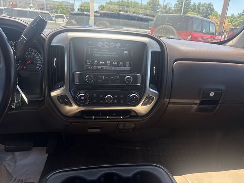 Used 2017 Chevrolet Silverado 1500 LTZ AWD/4WD image 13
