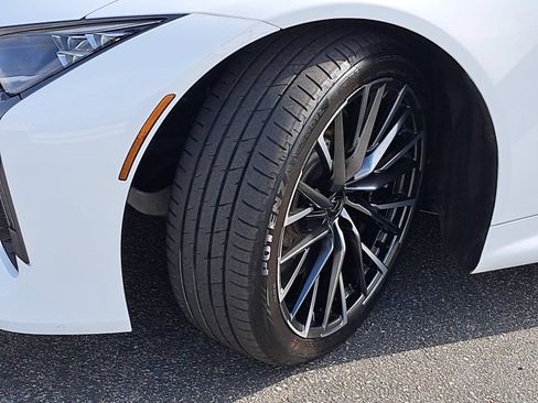 Used 2024 Lexus LC 500 Convertible w/ Touring Package RWD image 33
