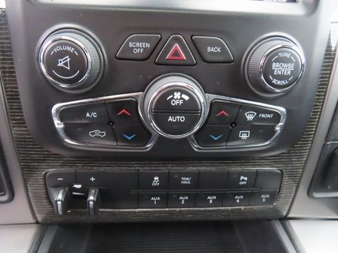 Used 2014 RAM 2500 Limited image 29