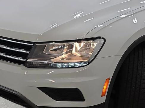 Used 2019 Volkswagen Tiguan SE AWD/4WD image 30