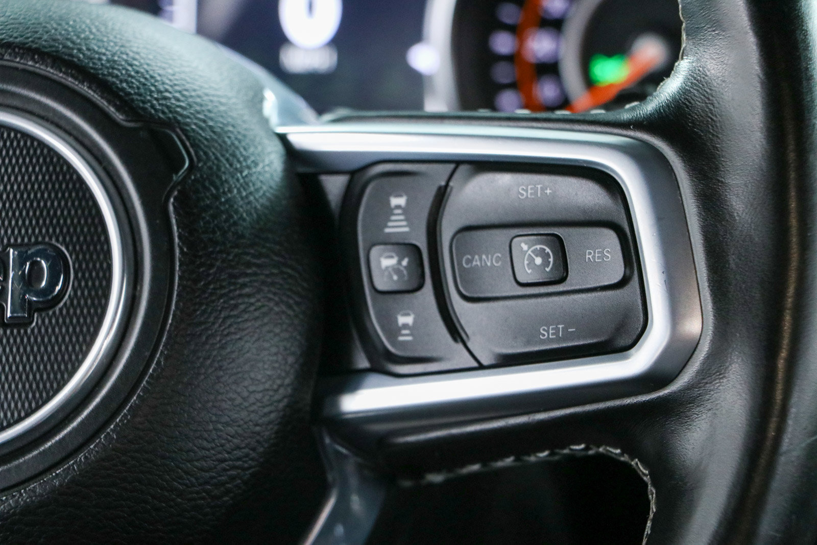 Used 2021 Jeep Wrangler Unlimited Sahara AWD/4WD image 16