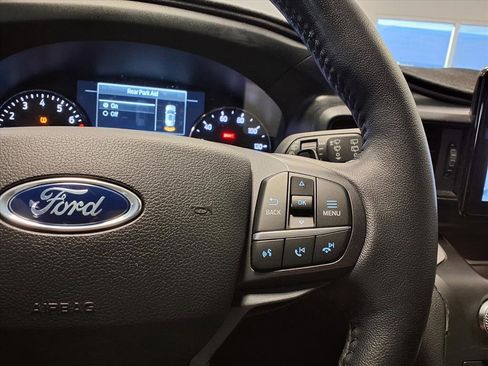 Used 2020 Ford Explorer XLT w/ Class III Trailer Tow Package image 30