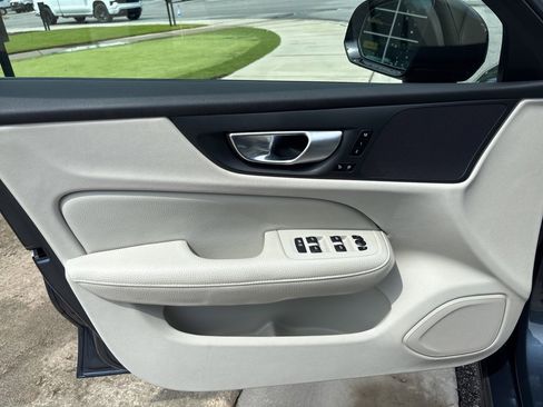 Used 2022 Volvo S60 T8 R-Design Expression w/ Advanced Package image 34