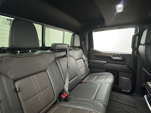 Used 2024 Chevrolet Silverado 1500 High Country AWD/4WD image 41