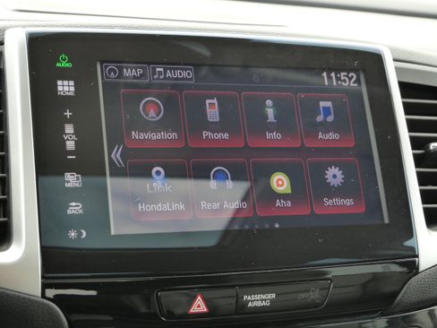 Used 2016 Honda Pilot Elite image 23