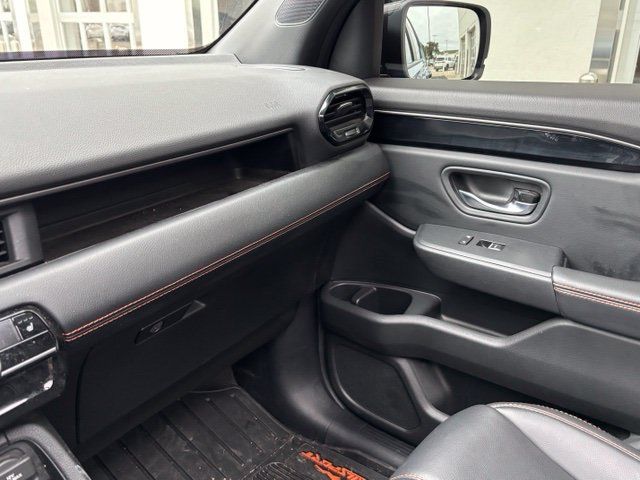 Certified 2025 Honda Pilot TrailSport image 20