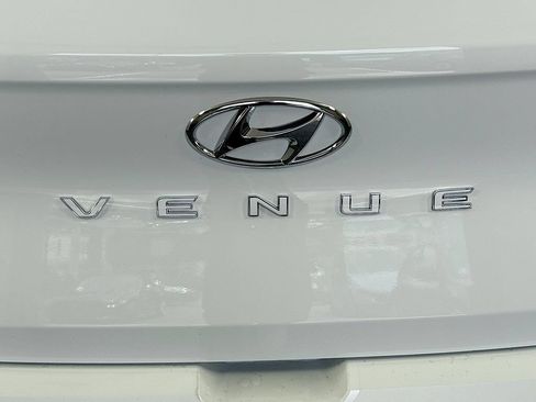 New 2026 Hyundai Venue SEL FWD image 20