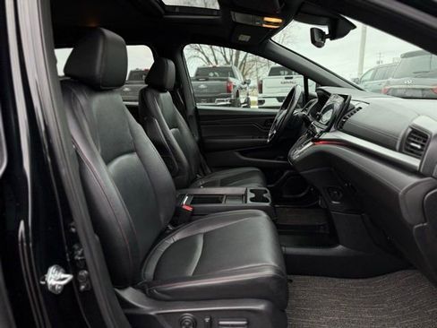 Used 2024 Honda Odyssey Sport image 16