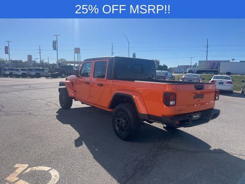 New 2025 Jeep Gladiator Sport image 5