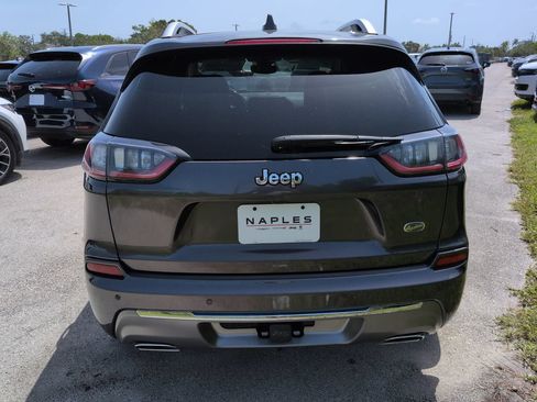 Used 2019 Jeep Cherokee Overland w/ Technology Group FWD image 6