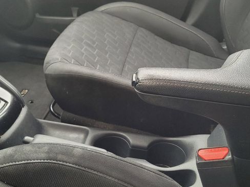 Used 2022 Nissan Kicks S FWD image 26