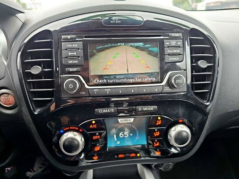 Used 2017 Nissan Juke SV image 28