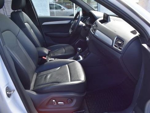 Used 2018 Audi Q3 2.0T Premium Plus w/ Premium Plus Package AWD/4WD image 46