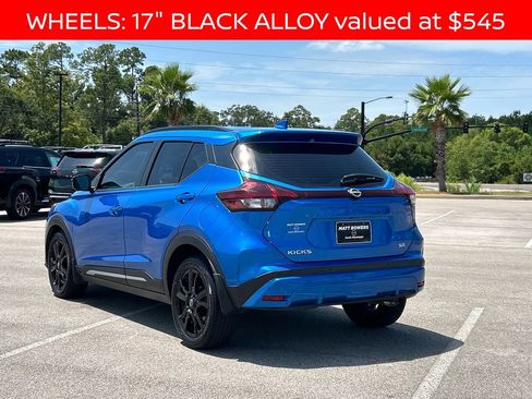 Used 2024 Nissan Kicks SR w/ SR Premium Package FWD image 3