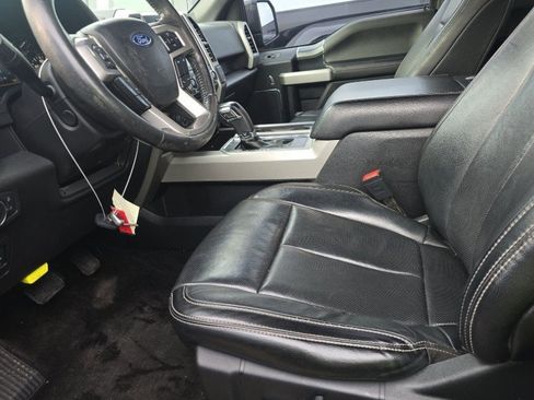 Used 2018 Ford F150 Lariat w/ Equipment Group 502A Luxury image 7