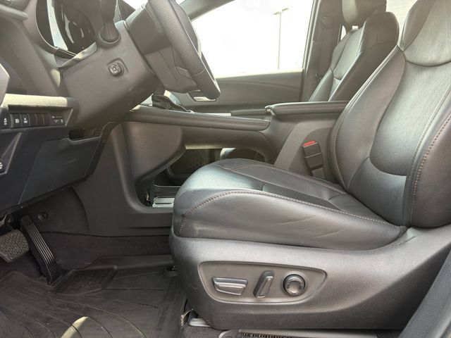 Certified 2025 Toyota Sienna Limited AWD/4WD image 14