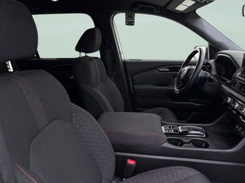 Certified 2023 Honda Pilot Sport image 34
