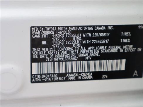 Used 2020 Toyota RAV4 XLE w/ XLE Grade Weather Package AWD/4WD image 29
