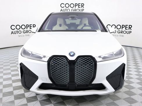 New 2025 BMW iX xDrive50 w/ Premium Package image 9