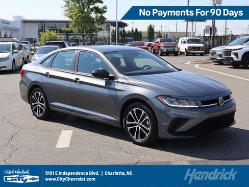 Used 2025 Volkswagen Jetta Sport FWD image 1