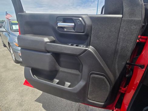Used 2023 GMC Sierra 1500 Pro w/ Graphite Edition AWD/4WD image 15