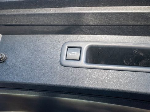 Certified 2025 Toyota Highlander XLE image 7