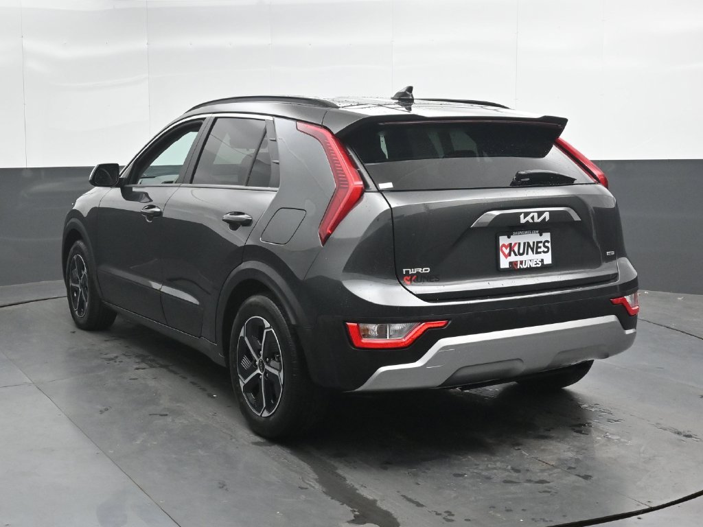 Used 2025 Kia Niro LX FWD image 9