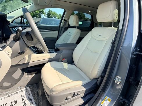 Used 2024 Cadillac XT5 Premium Luxury AWD/4WD image 11
