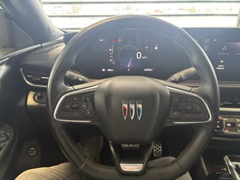 Used 2024 Buick Envista Sport Touring w/ Convenience I Package image 9