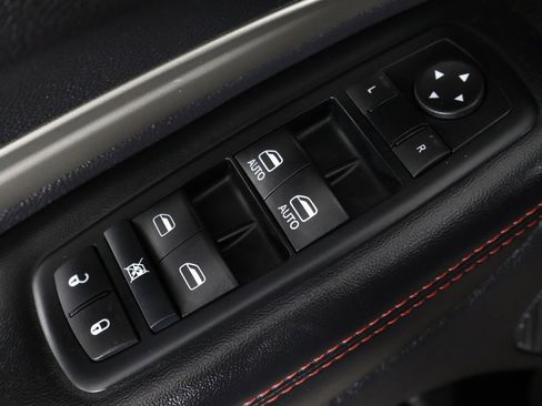 Used 2015 Dodge Durango R/T w/ Blacktop Package image 42