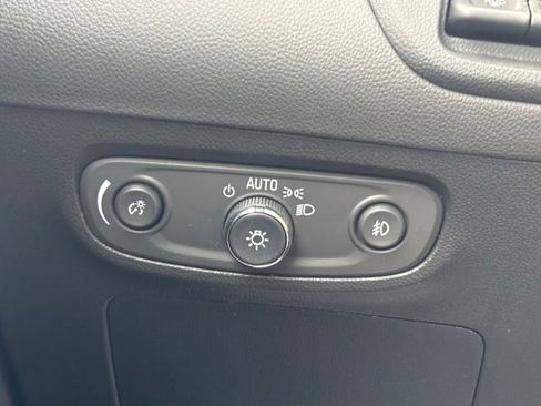 Used 2023 Buick Encore GX Essence w/ Advanced Technology Package FWD image 25