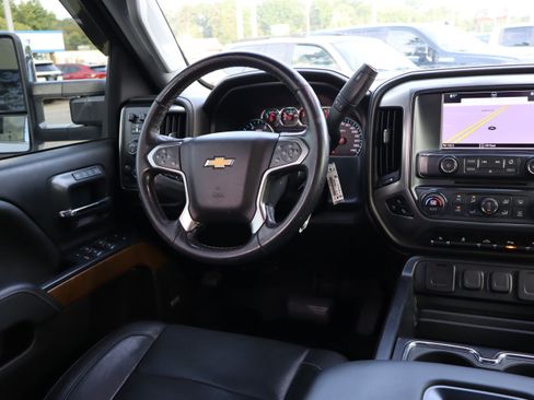 Used 2018 Chevrolet Silverado 3500 LTZ w/ Duramax Plus Package AWD/4WD image 17
