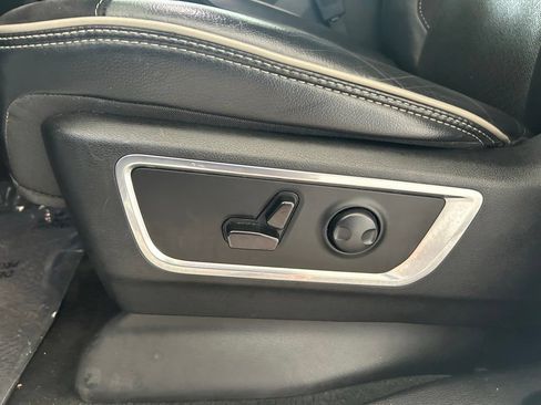 Used 2024 RAM 1500 Laramie RWD image 42
