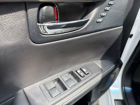 Used 2014 Lexus ES 350 w/ Luxury Package FWD image 12