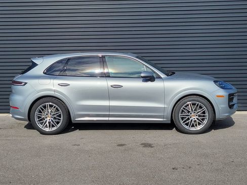 New 2026 Porsche Cayenne AWD/4WD image 8