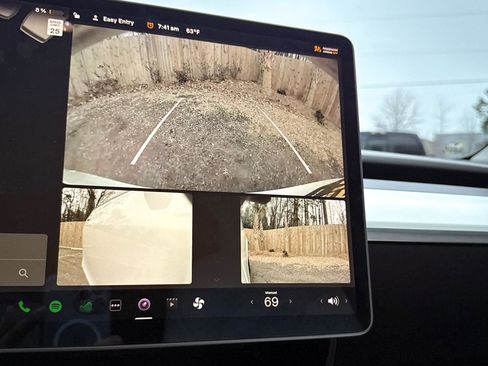 Used 2022 Tesla Model Y Performance image 27