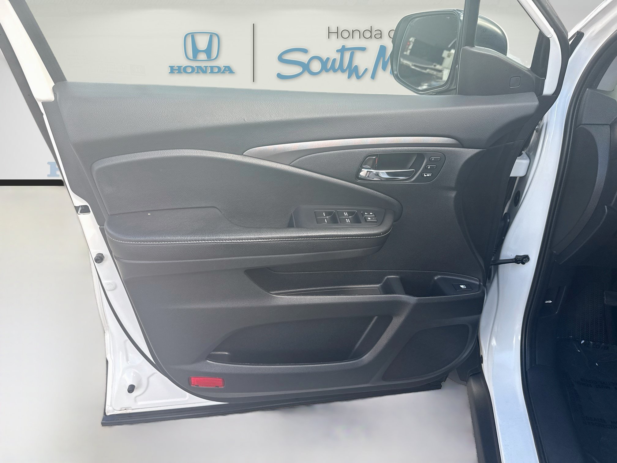 Certified 2025 Honda Ridgeline RTL image 19