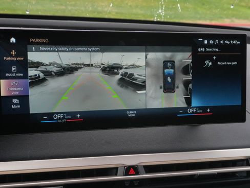 Used 2023 BMW iX xDrive50 w/ Premium Package image 21