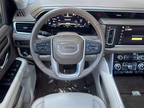 Used 2022 GMC Yukon XL Denali w/ Max Trailering Package AWD/4WD image 14