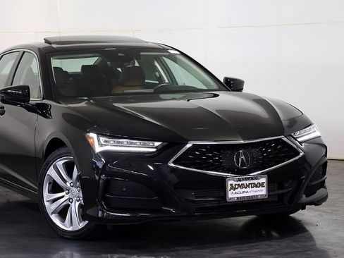 Used 2023 Acura TLX w/ Technology Package FWD image 6