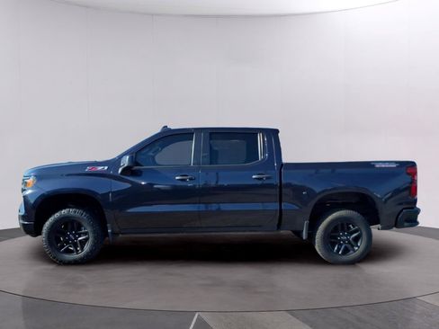 Used 2022 Chevrolet Silverado 1500 Custom Trail Boss AWD/4WD image 2