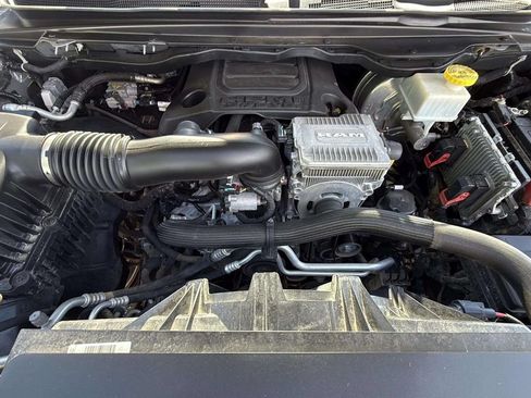 Used 2019 RAM 1500 Limited AWD/4WD image 25