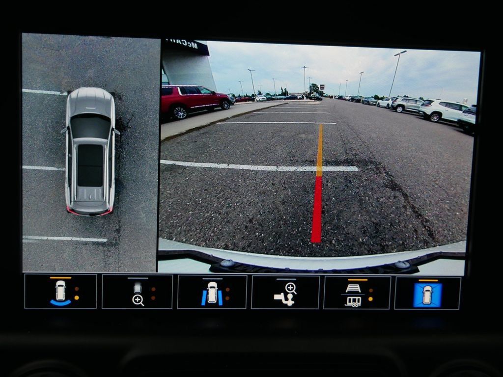 Used 2023 GMC Terrain SLT w/ Infotainment Package II AWD/4WD image 19