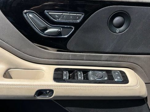 Used 2021 Lincoln Aviator Reserve w/ Equipment Group 201A AWD/4WD image 40