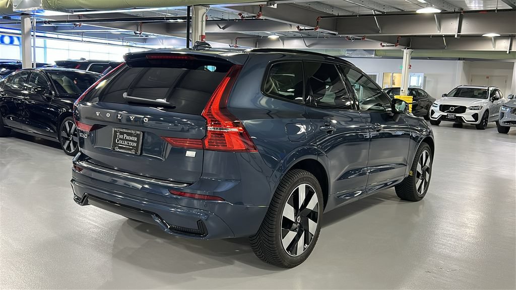 Used 2024 Volvo XC60 T8 Plus w/ Protection Package Premier AWD/4WD image 4