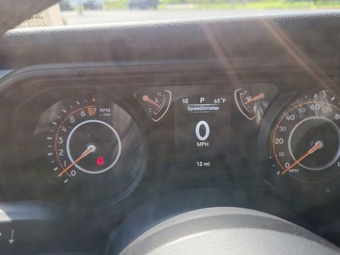 New 2026 Jeep Gladiator Sport AWD/4WD image 22